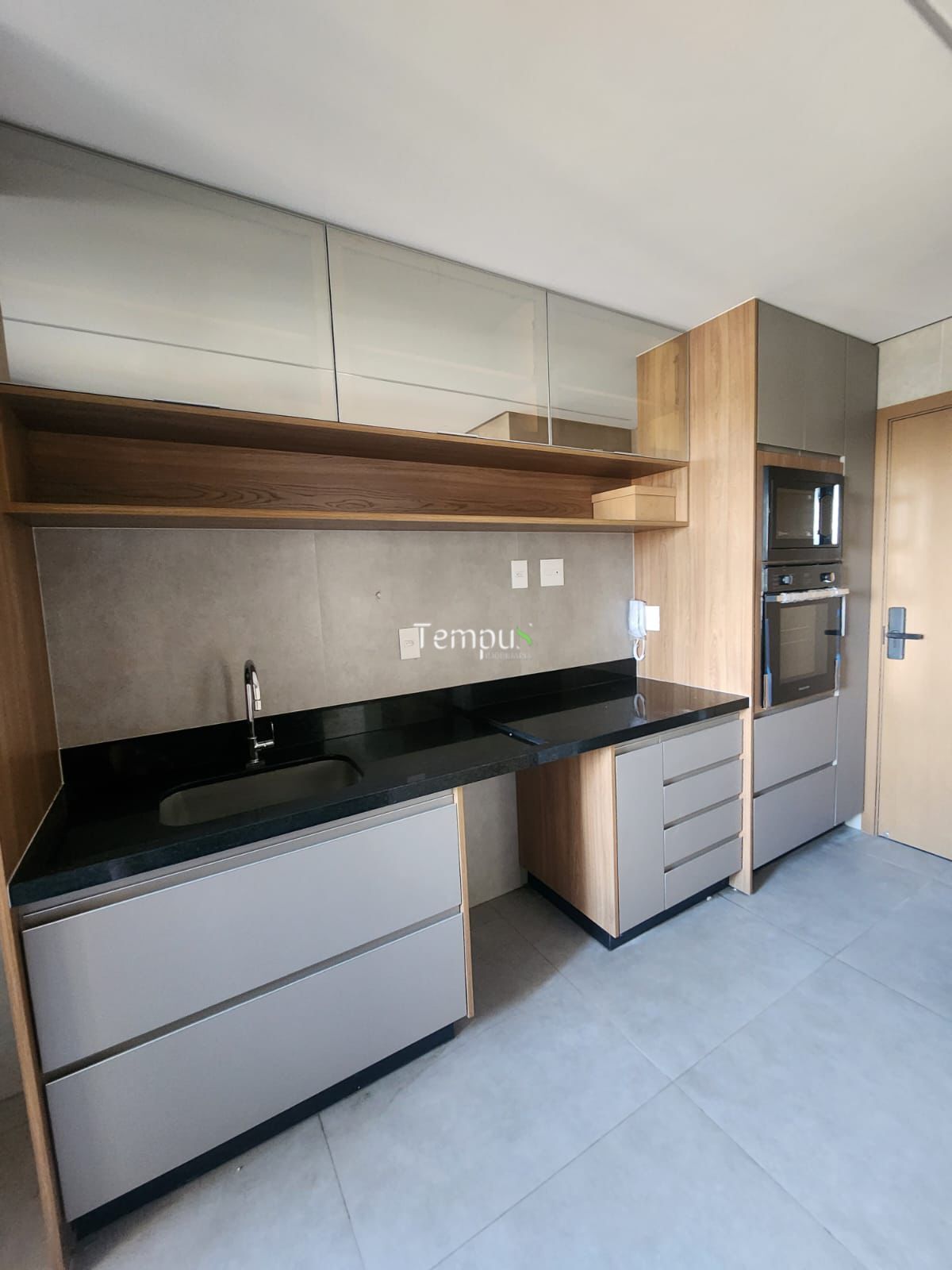 Apartamento, 3 quartos, 139 m² - Foto 1