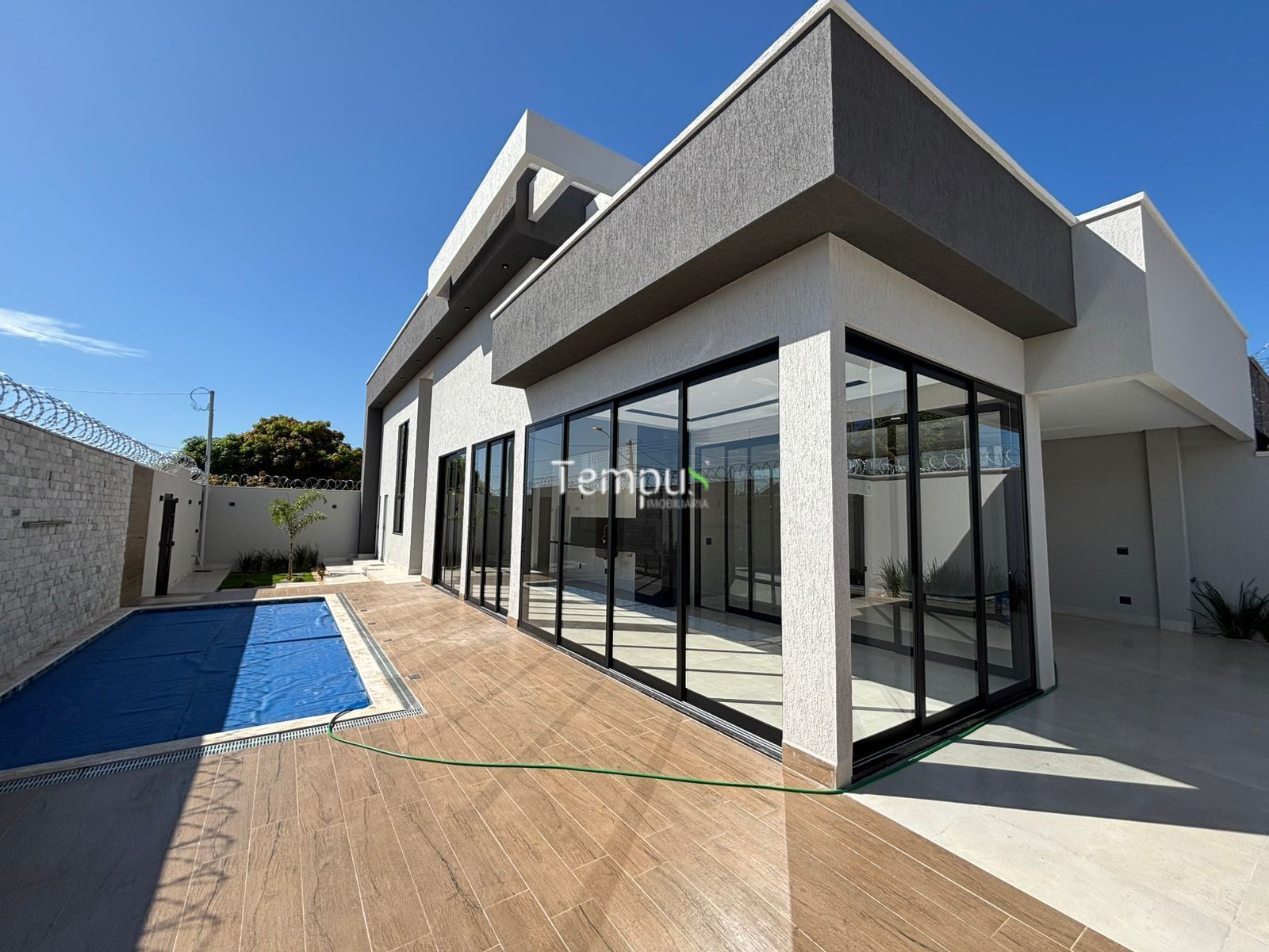 Sobrado, 3 quartos, 202 m² - Foto 1