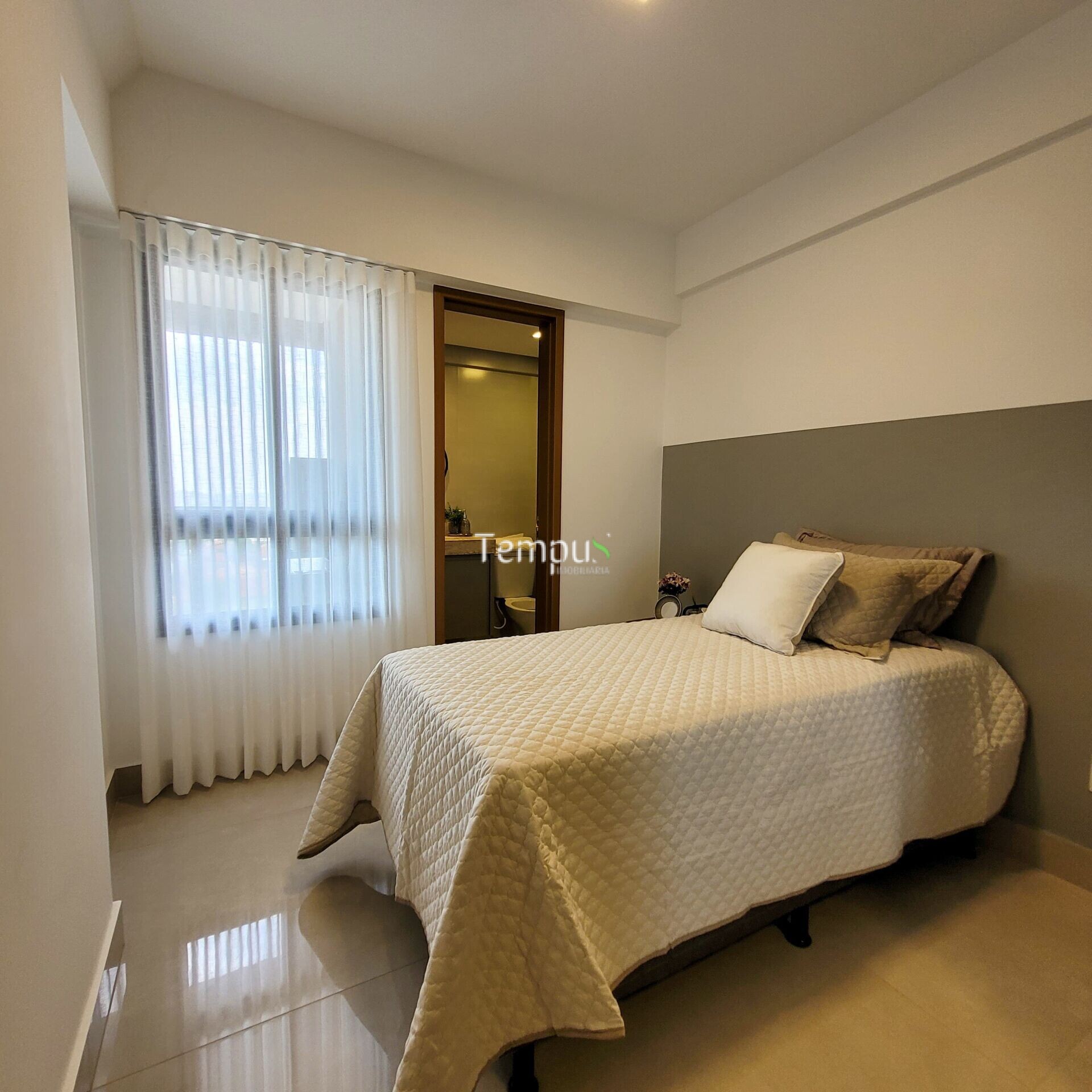 Apartamento à venda com 2 quartos, 71m² - Foto 4