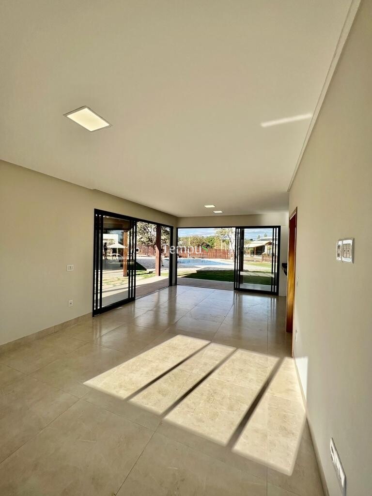 Fazenda à venda com 3 quartos, 1408m² - Foto 4