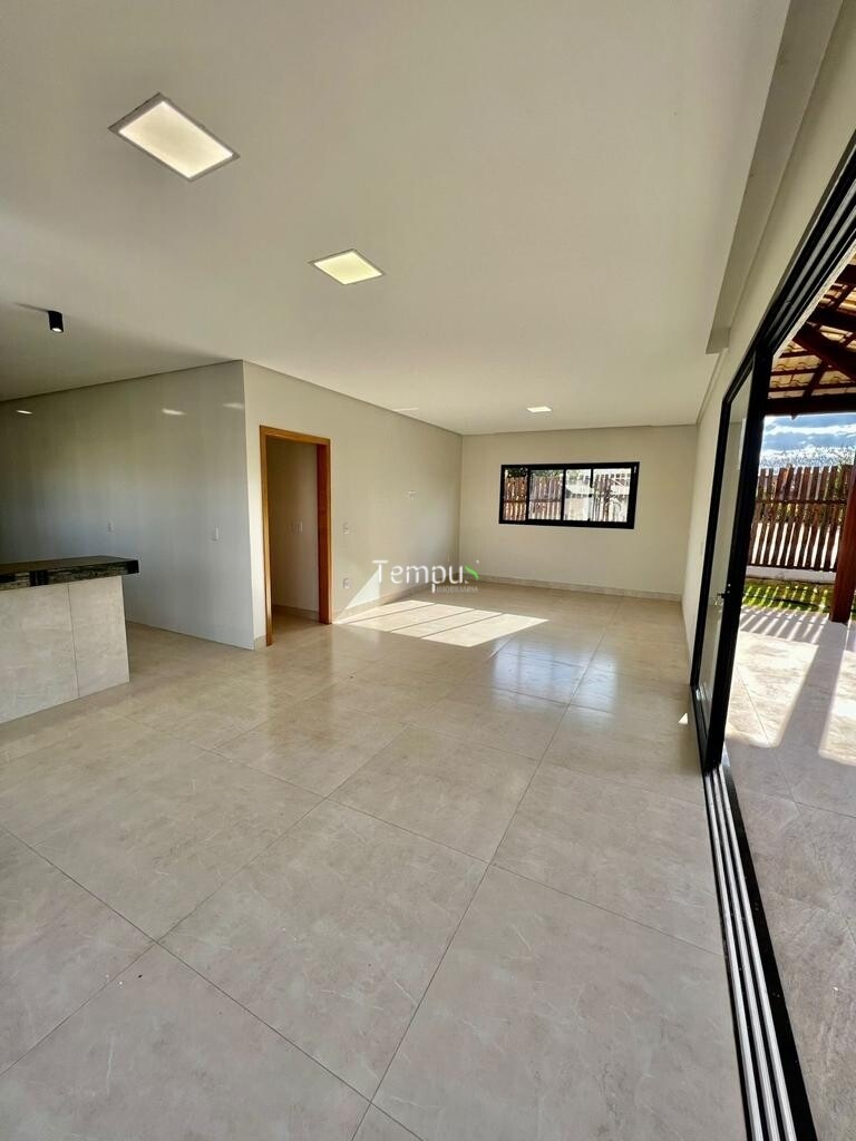 Fazenda à venda com 3 quartos, 1408m² - Foto 3