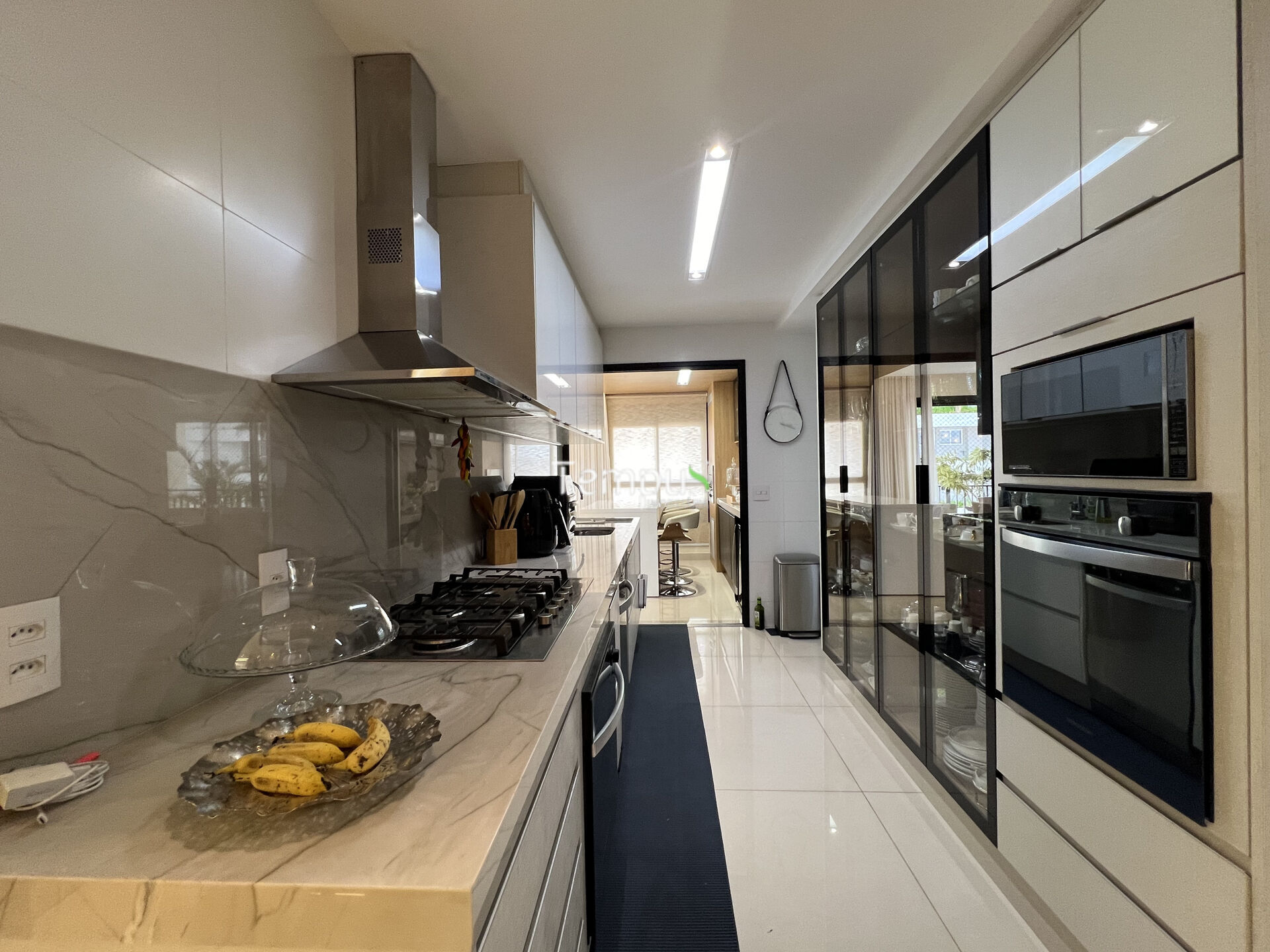 Apartamento à venda com 4 quartos, 224m² - Foto 13
