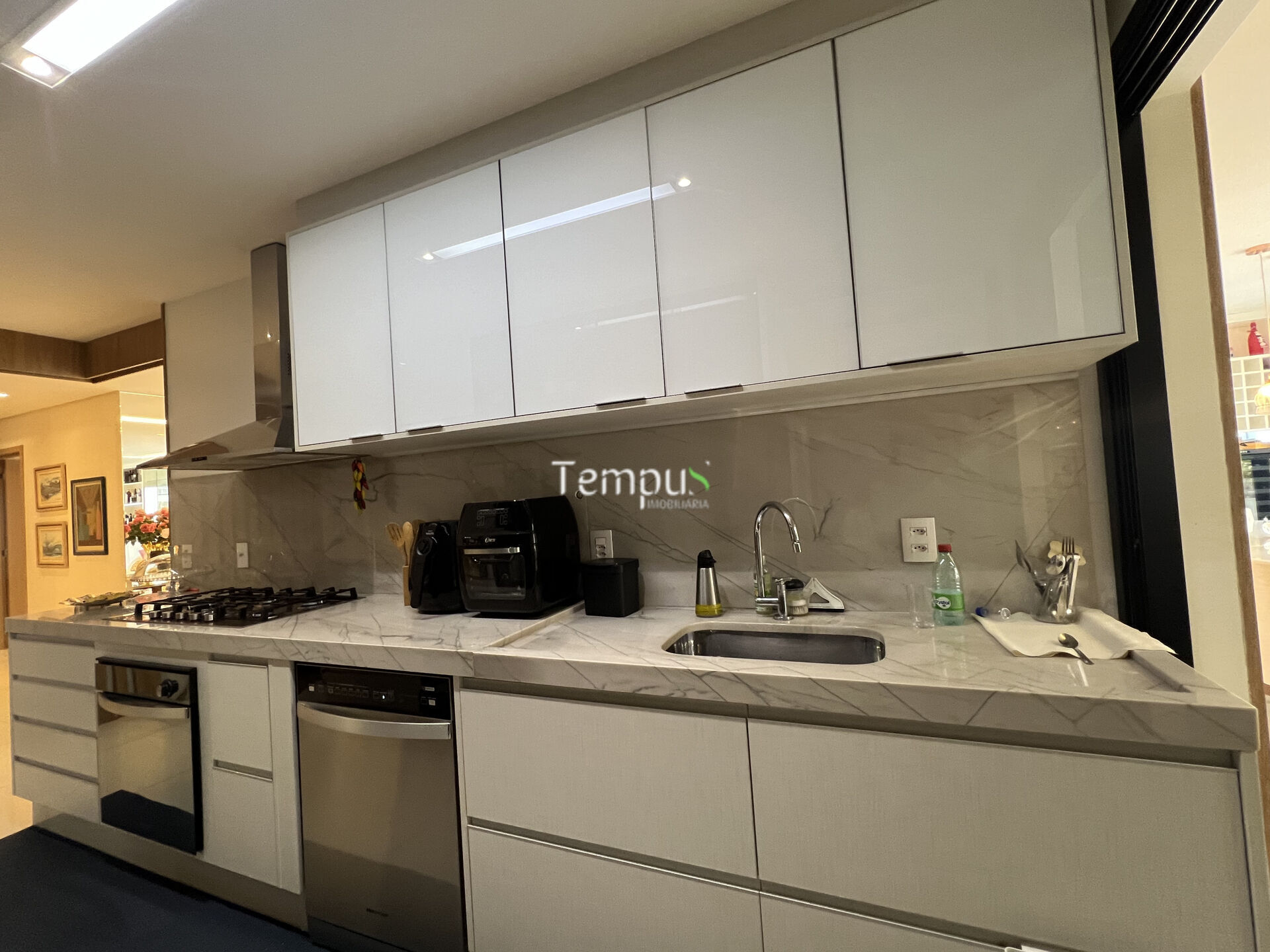Apartamento à venda com 4 quartos, 224m² - Foto 12