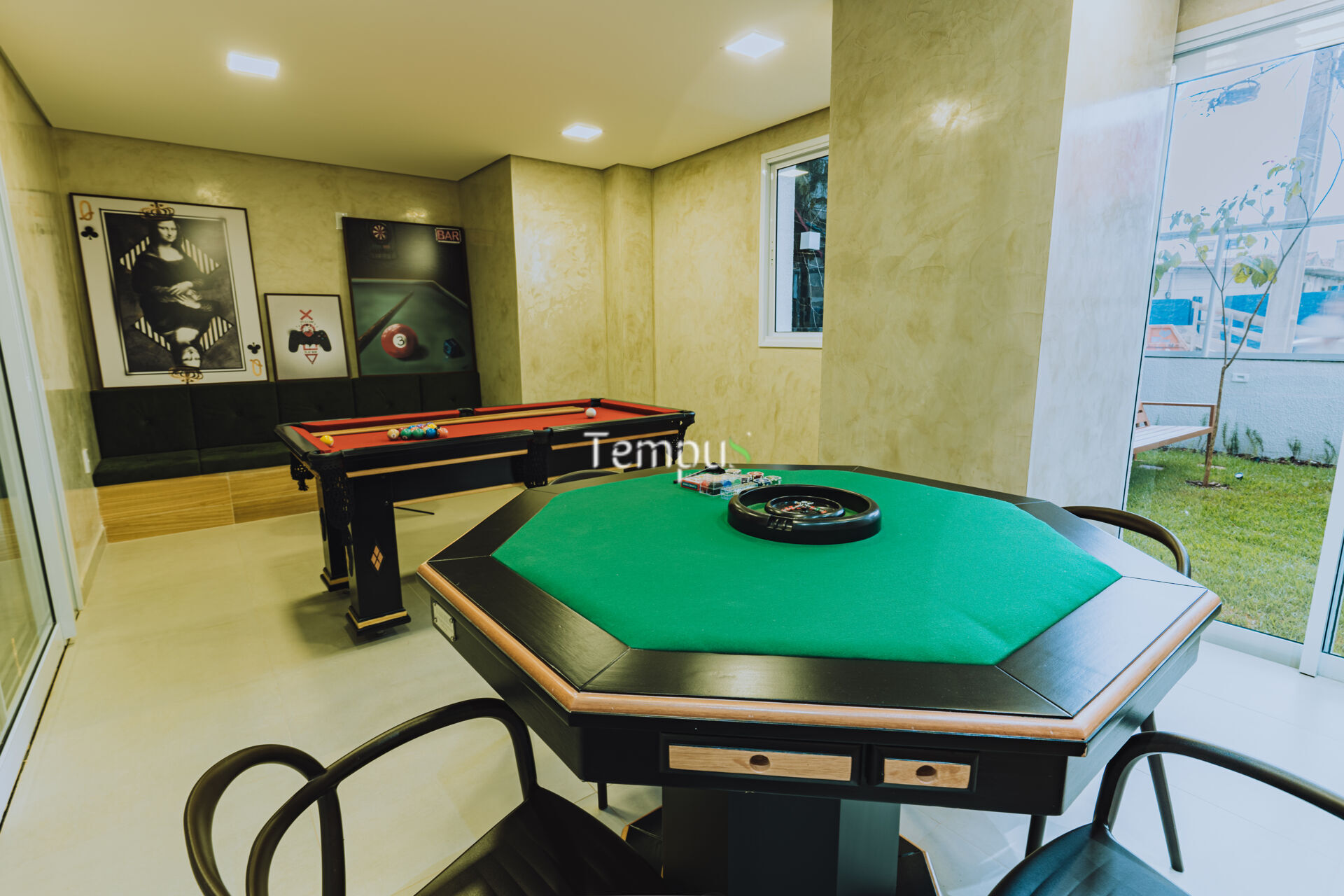 Apartamento à venda com 2 quartos, 57m² - Foto 1