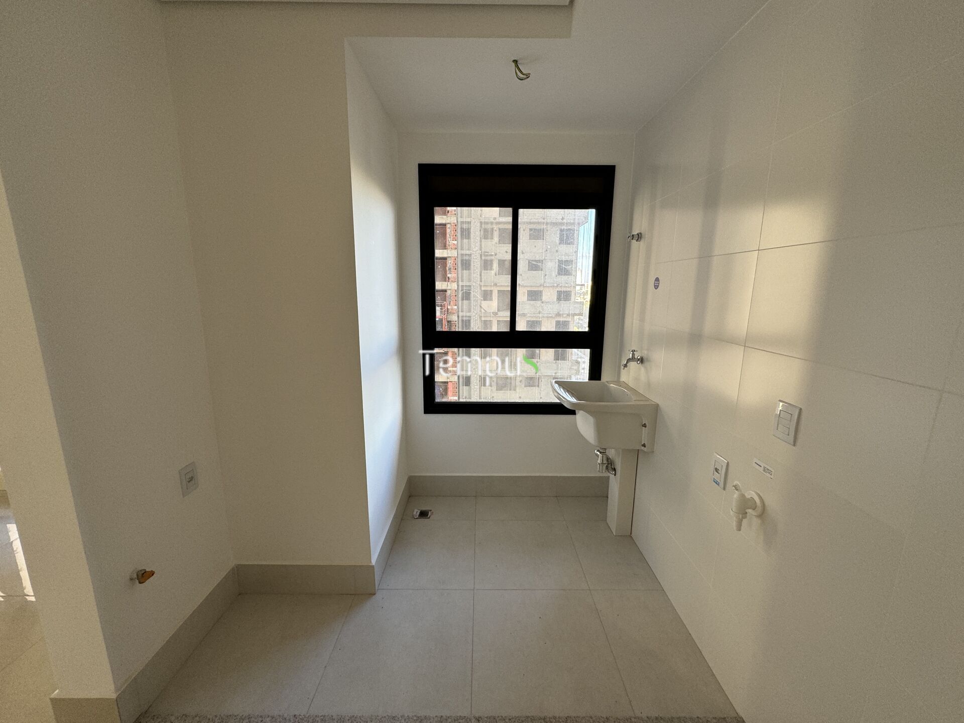 Apartamento à venda com 3 quartos, 120m² - Foto 3