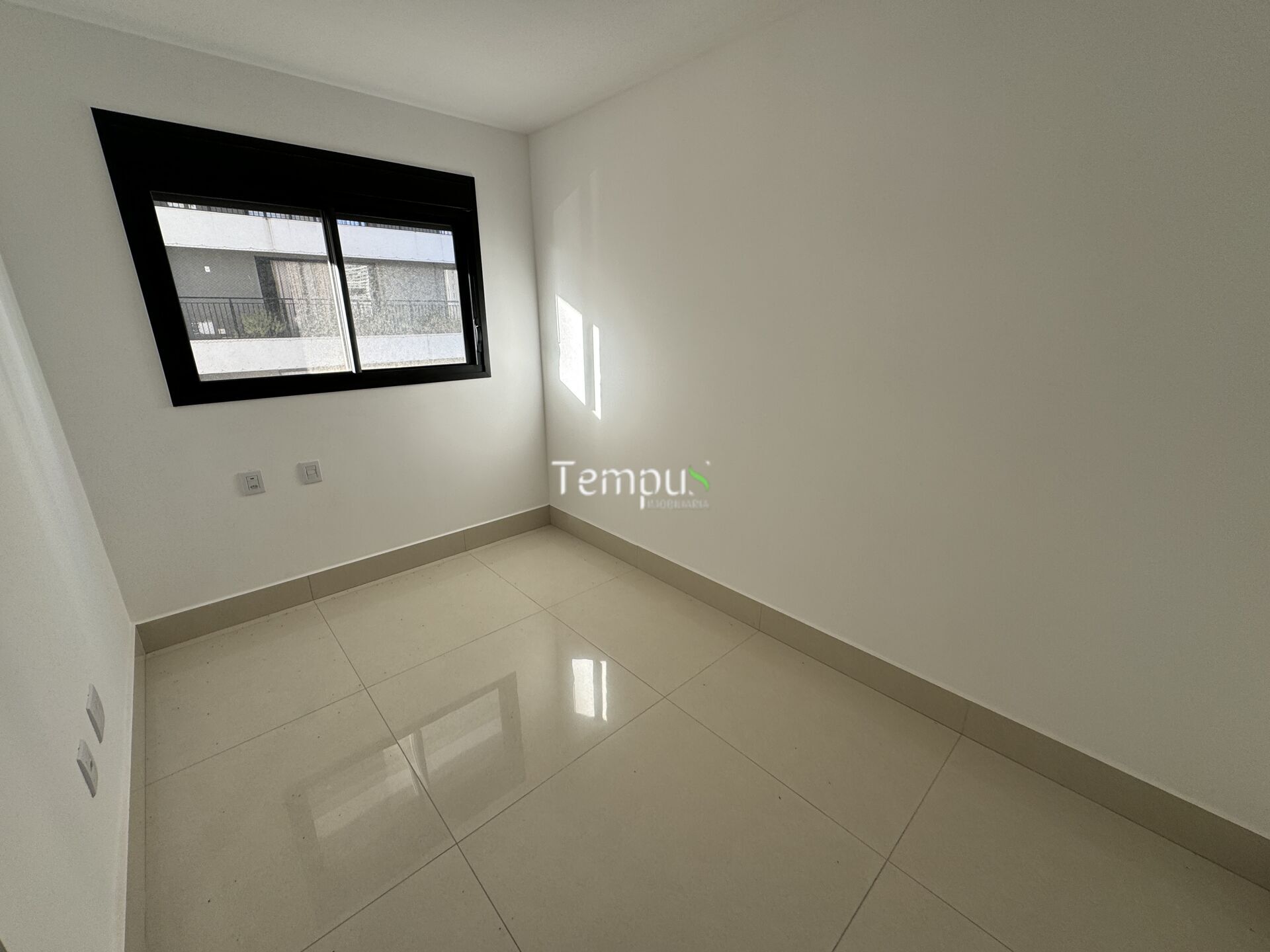 Apartamento à venda com 3 quartos, 120m² - Foto 8