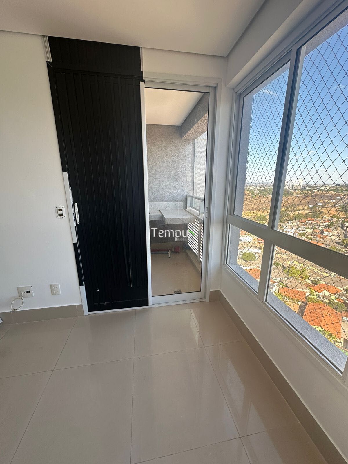 Apartamento à venda com 2 quartos, 66m² - Foto 3