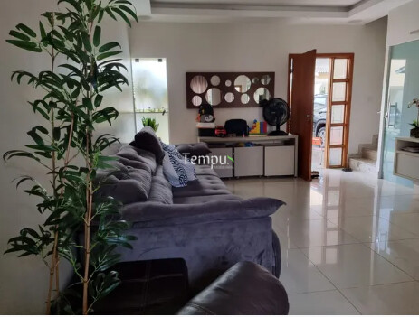 Casa à venda com 3 quartos, 150m² - Foto 2