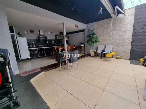 Casa à venda com 3 quartos, 150m² - Foto 9