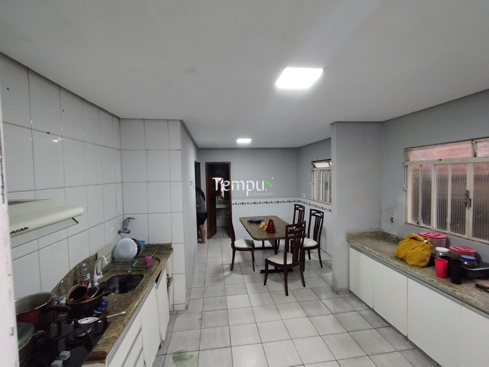 Casa à venda com 2 quartos, 216m² - Foto 8