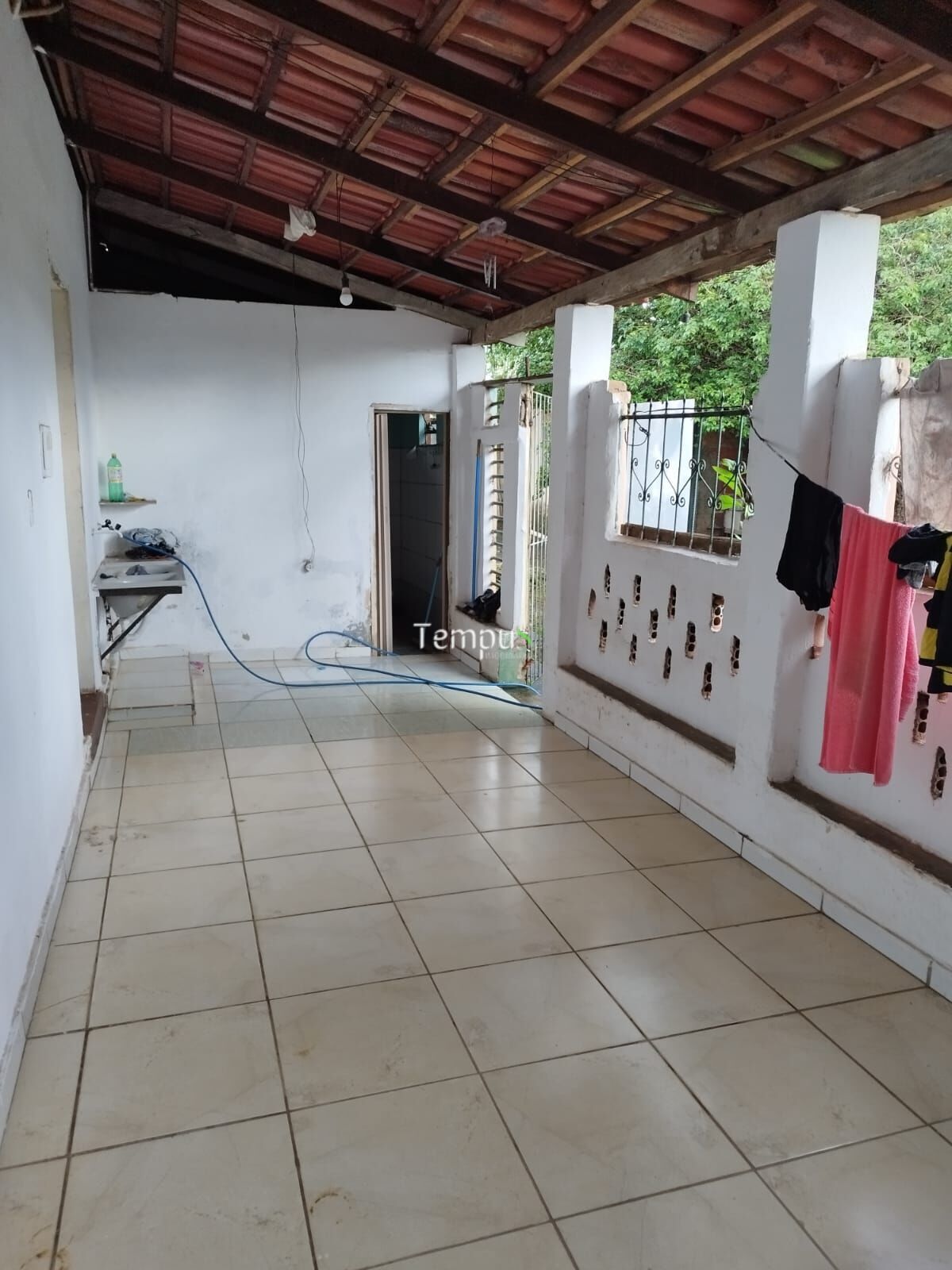 Casa à venda com 2 quartos, 216m² - Foto 2