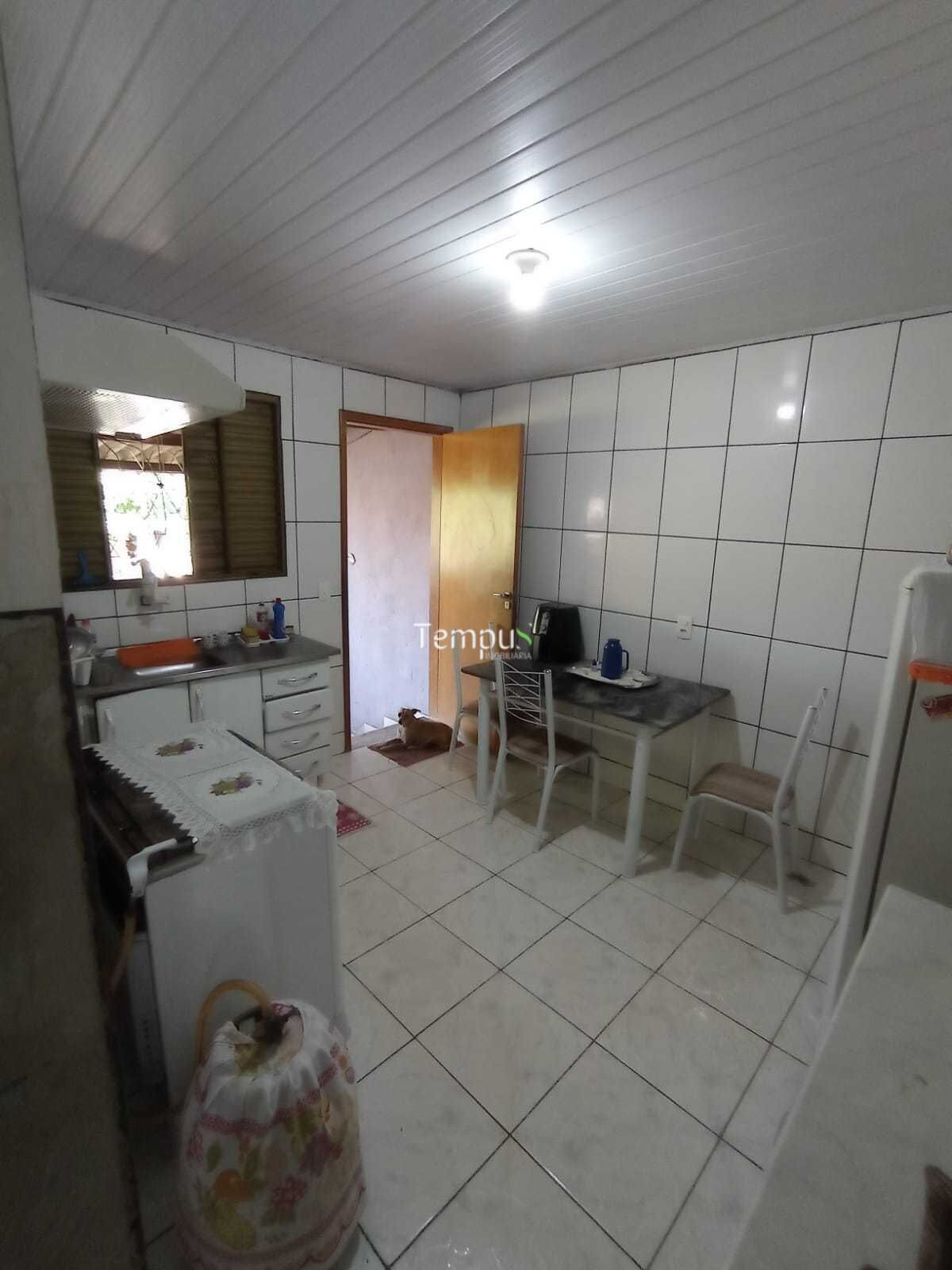 Casa à venda com 3 quartos, 200m² - Foto 4