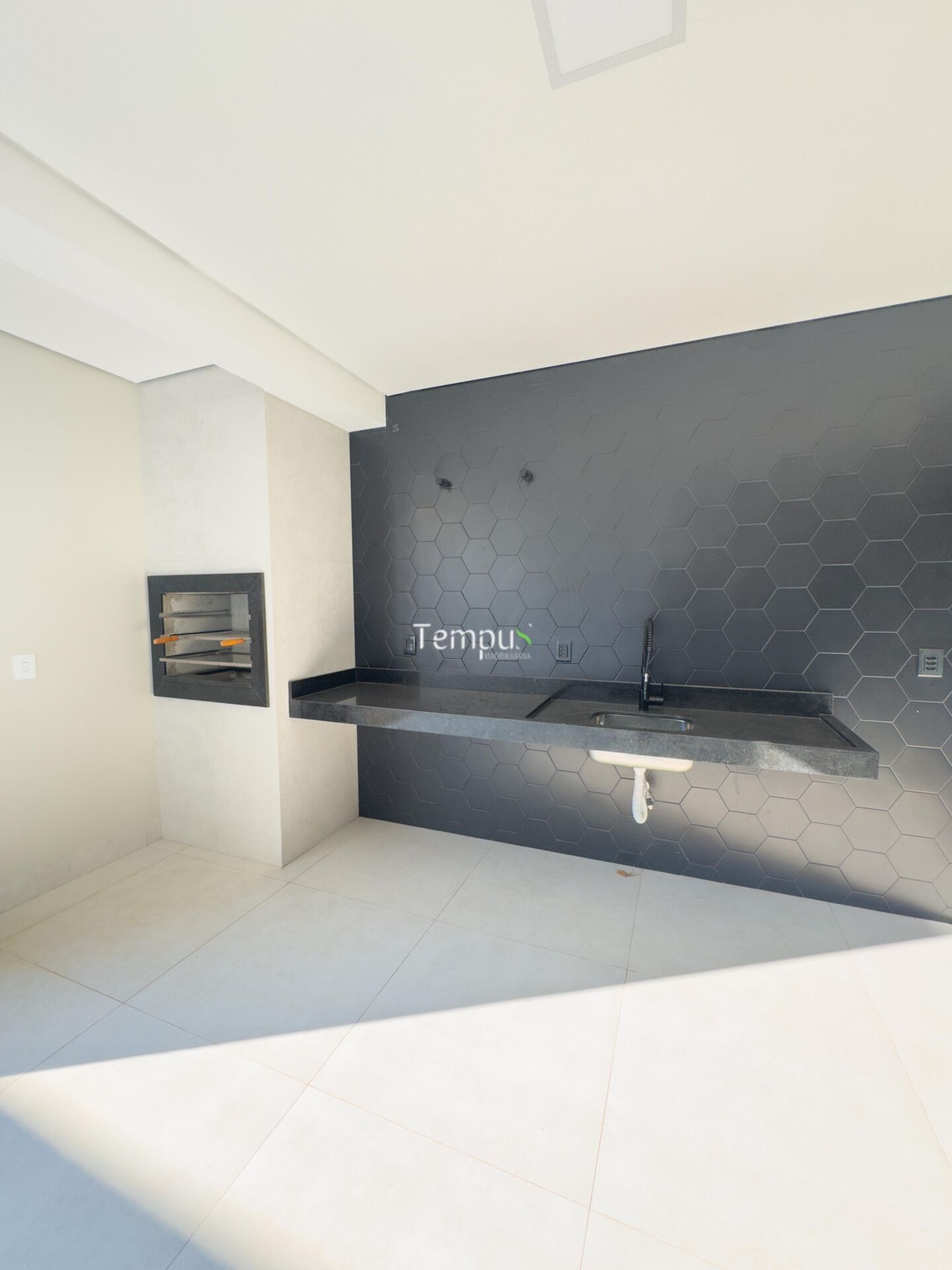 Sobrado à venda com 3 quartos, 221m² - Foto 3