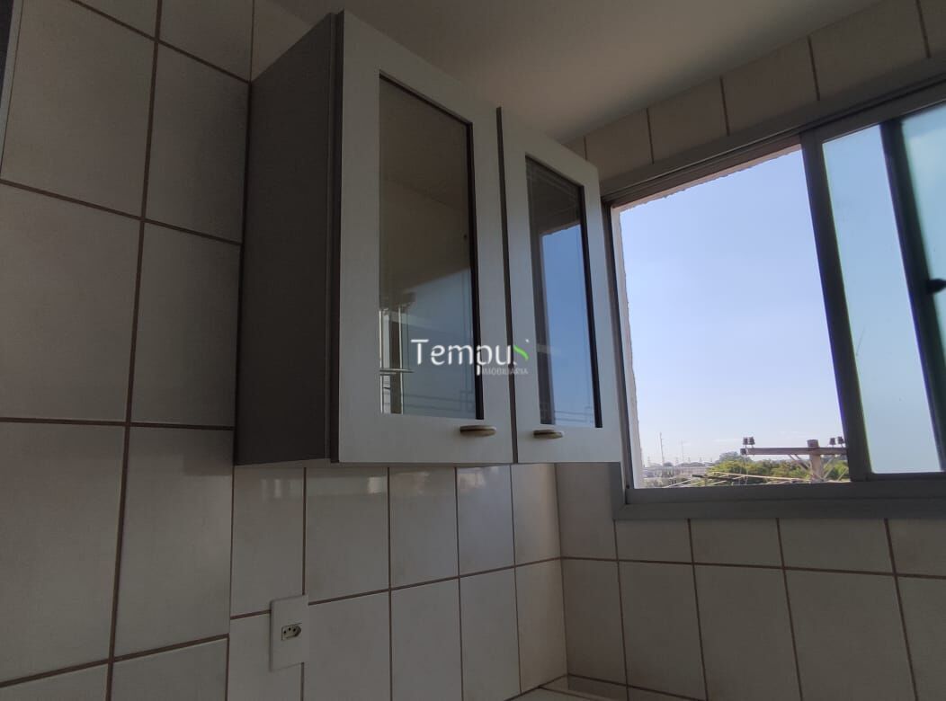 Apartamento à venda com 2 quartos, 64m² - Foto 33