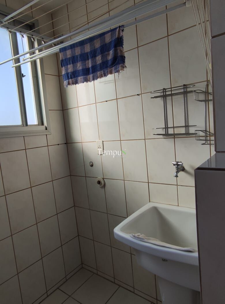 Apartamento à venda com 2 quartos, 64m² - Foto 34