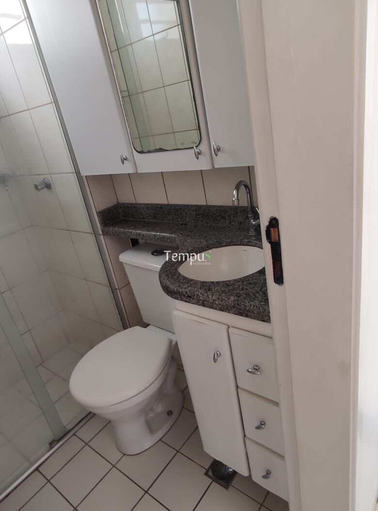 Apartamento à venda com 2 quartos, 64m² - Foto 9