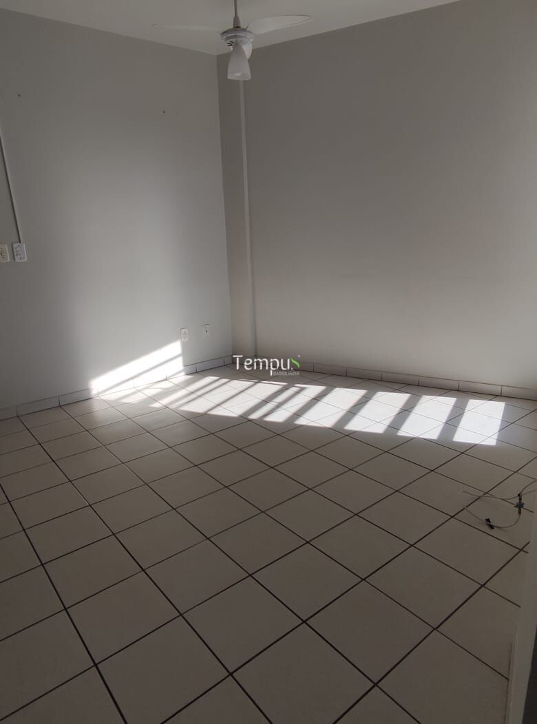 Apartamento à venda com 2 quartos, 64m² - Foto 27