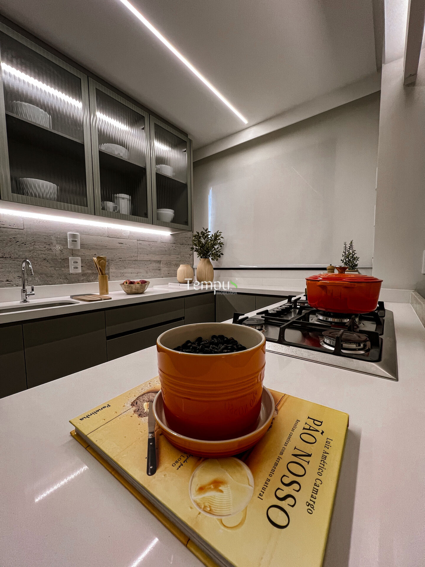 Apartamento à venda com 3 quartos, 100m² - Foto 13