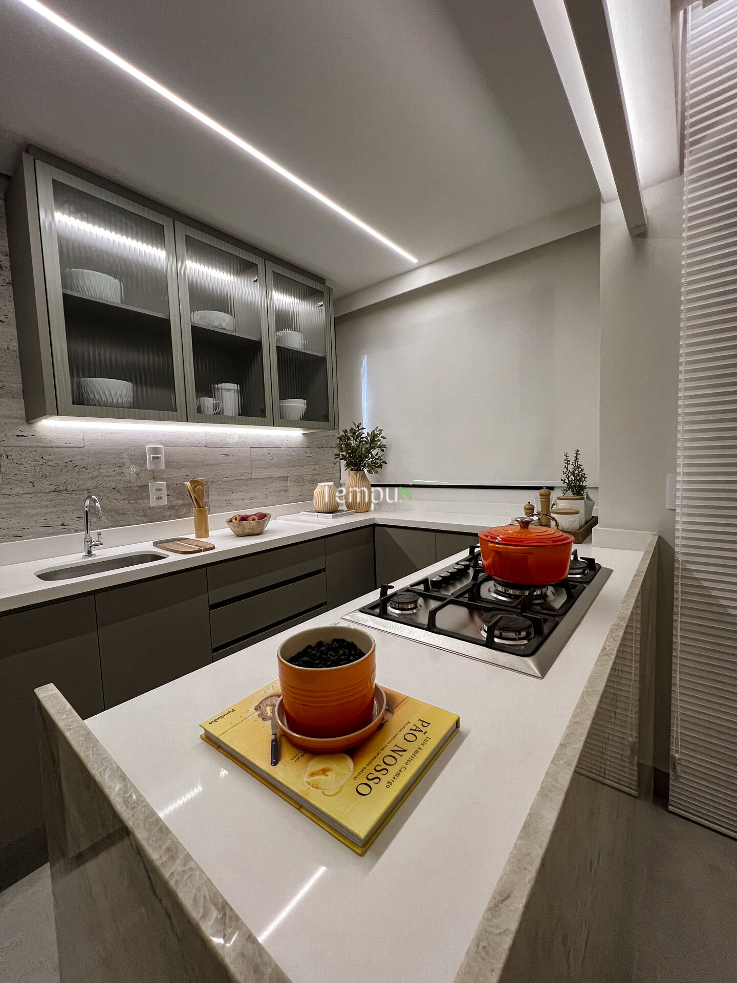 Apartamento à venda com 3 quartos, 100m² - Foto 18