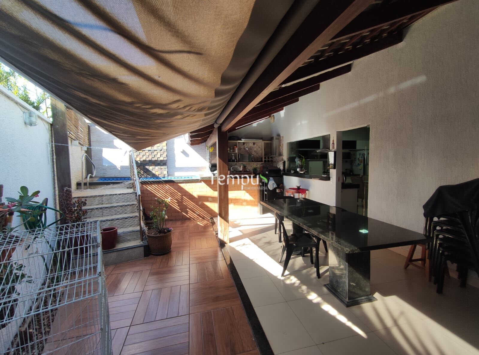 Casa à venda com 3 quartos, 100m² - Foto 3