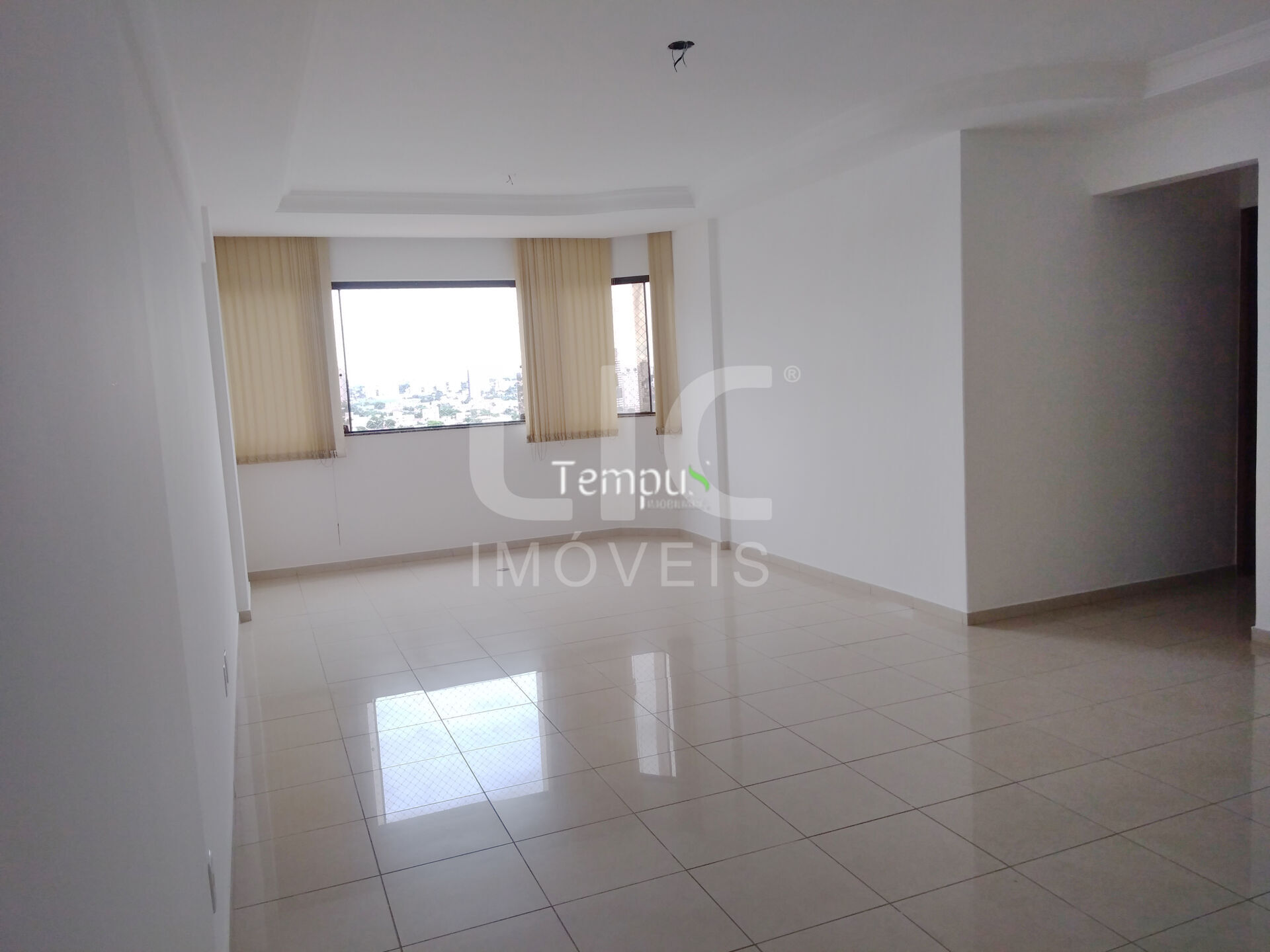 Apartamento à venda com 4 quartos, 110m² - Foto 1