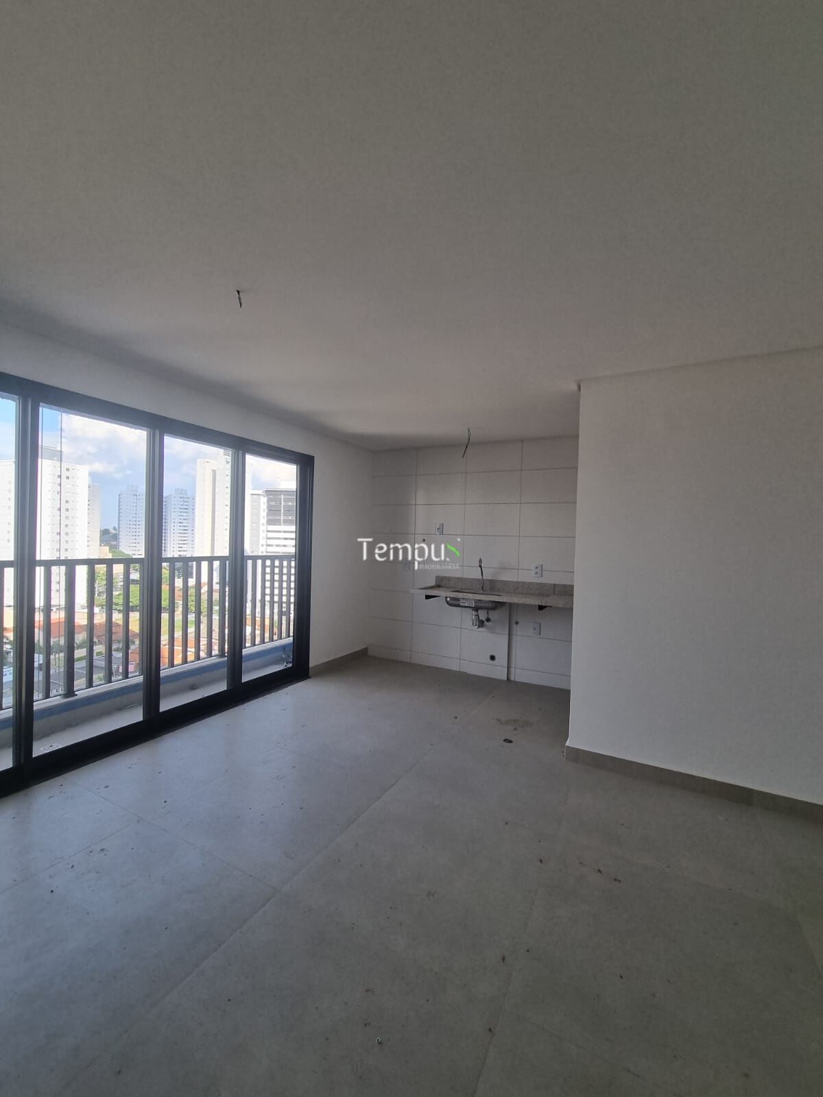 Apartamento à venda com 2 quartos, 66m² - Foto 1