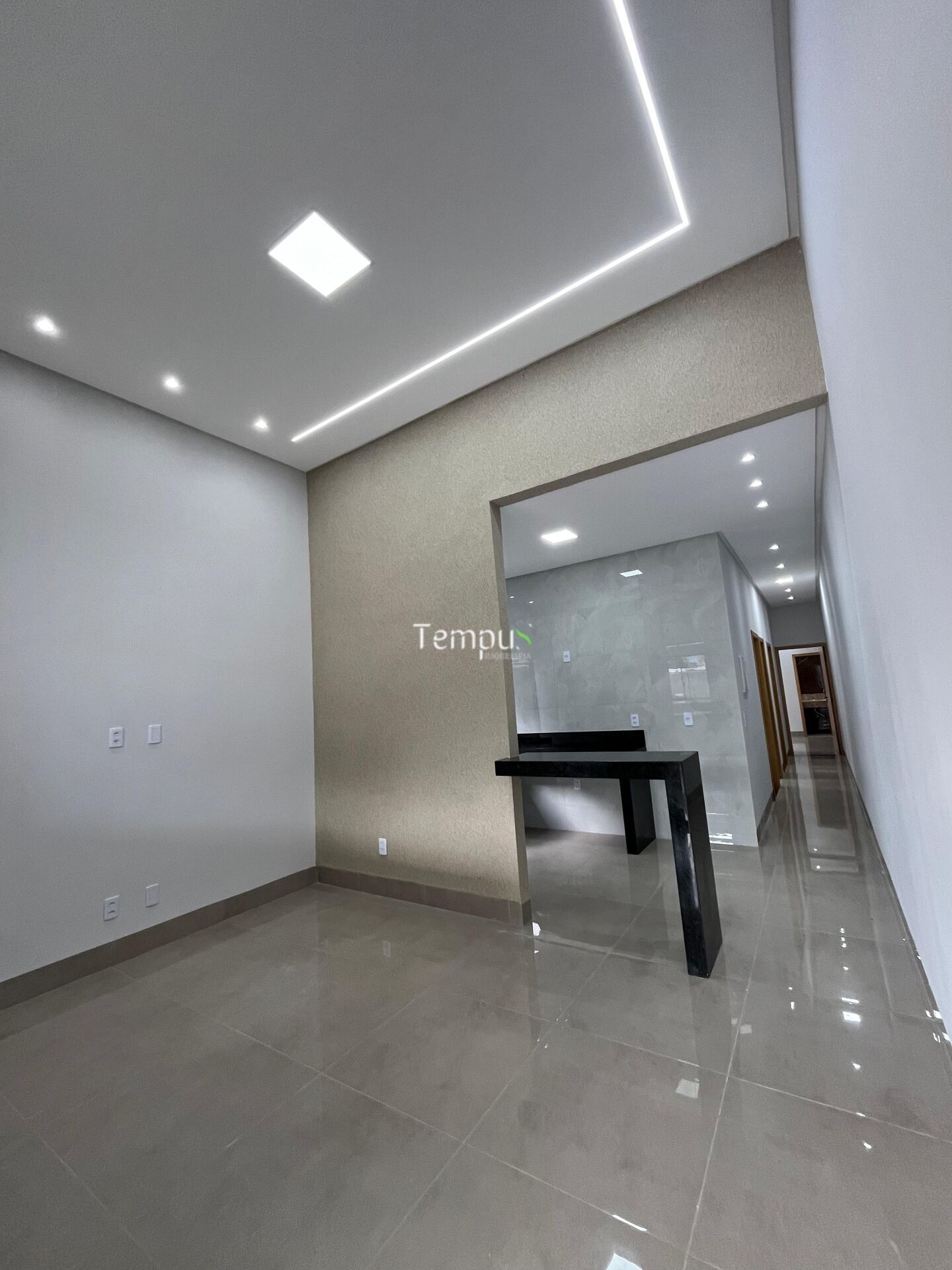 Casa à venda com 3 quartos, 108m² - Foto 4