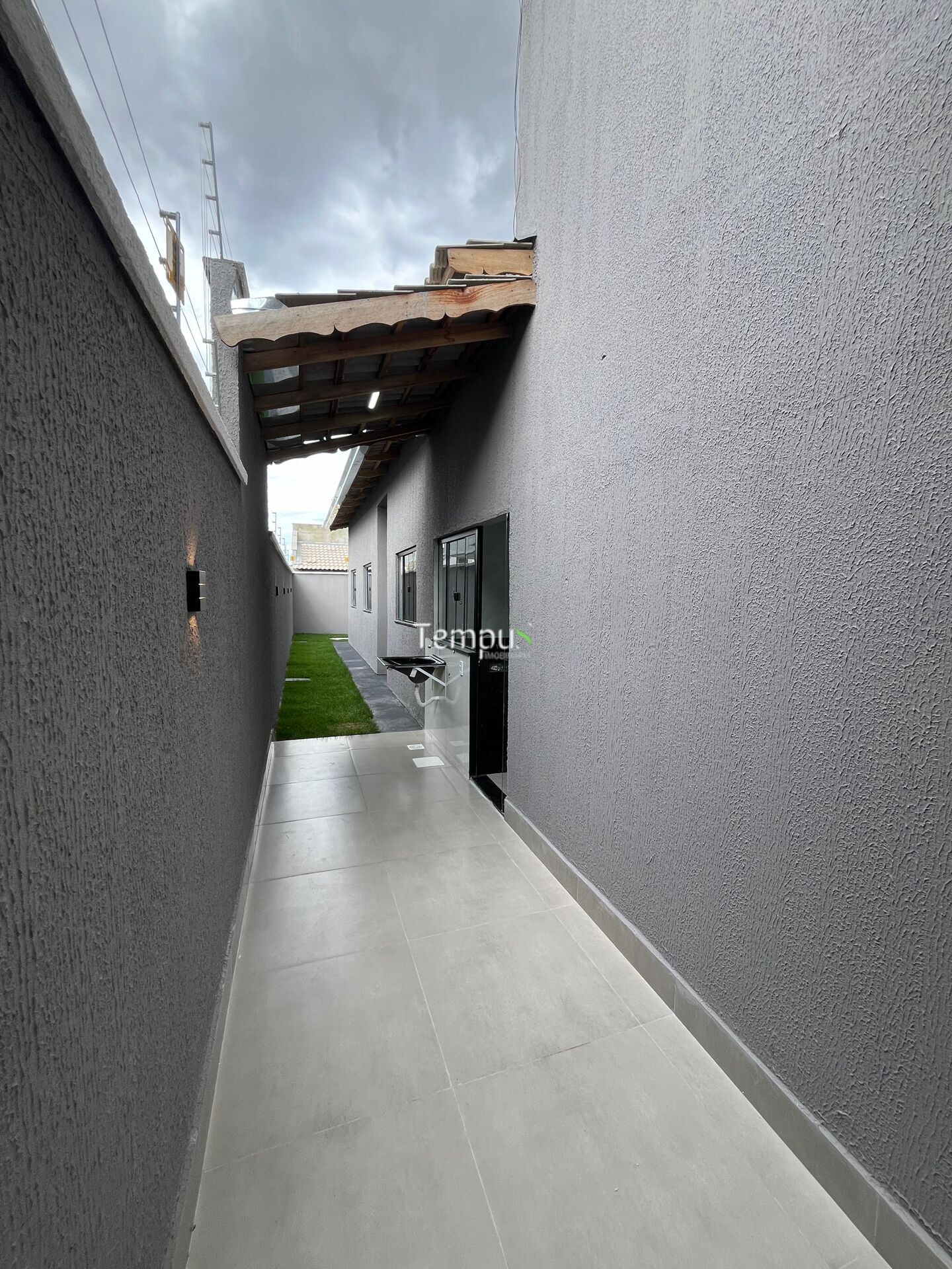 Casa à venda com 3 quartos, 108m² - Foto 9