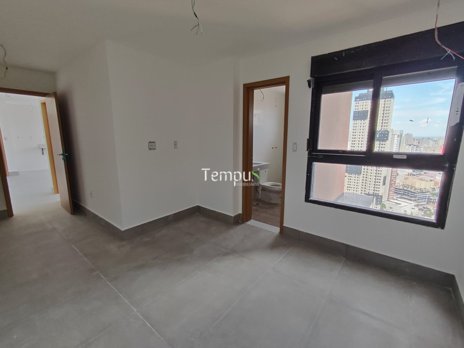 Apartamento à venda com 2 quartos, 75m² - Foto 13