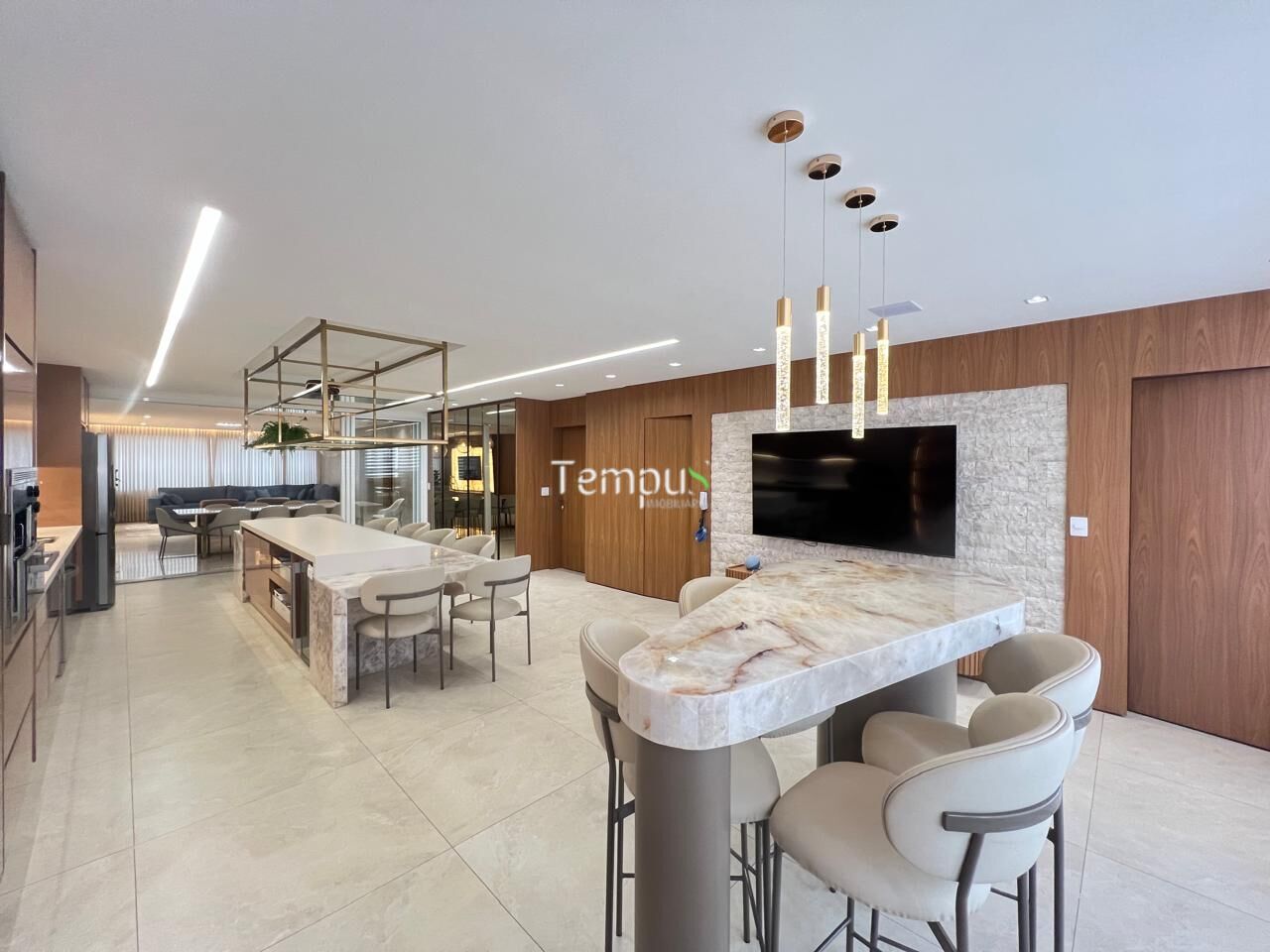 Apartamento à venda com 4 quartos, 256m² - Foto 6