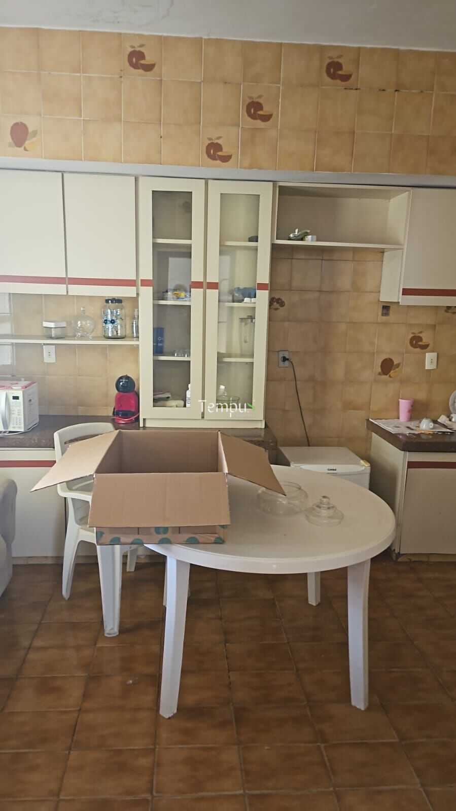 Casa à venda com 3 quartos, 298m² - Foto 2