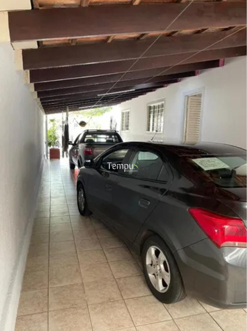 Casa à venda com 3 quartos, 290m² - Foto 2