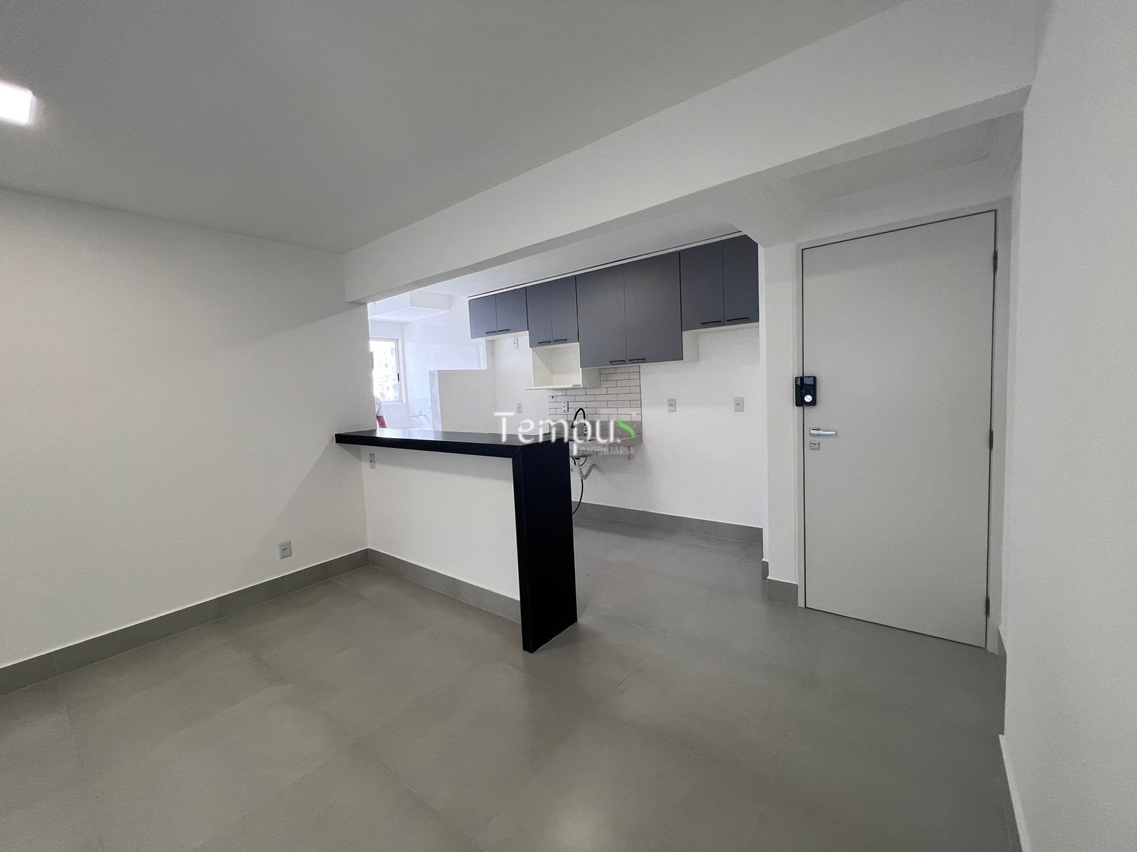 Apartamento à venda com 3 quartos, 77m² - Foto 9