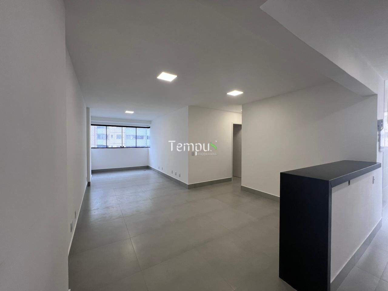 Apartamento à venda com 3 quartos, 77m² - Foto 4