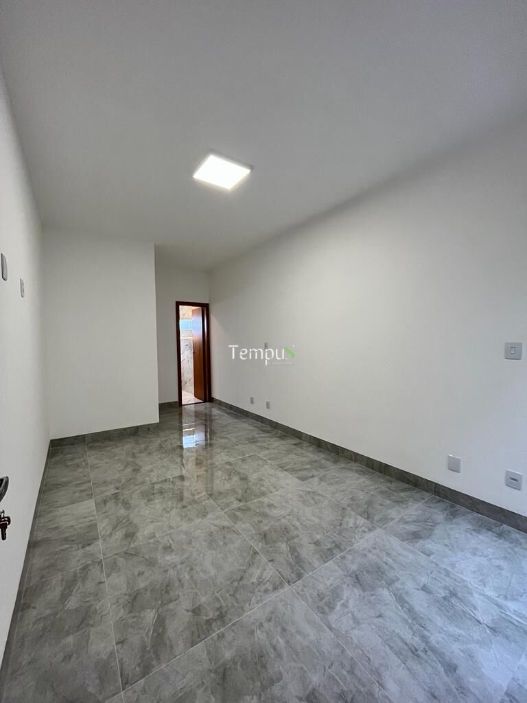 Casa à venda com 3 quartos, 147m² - Foto 4