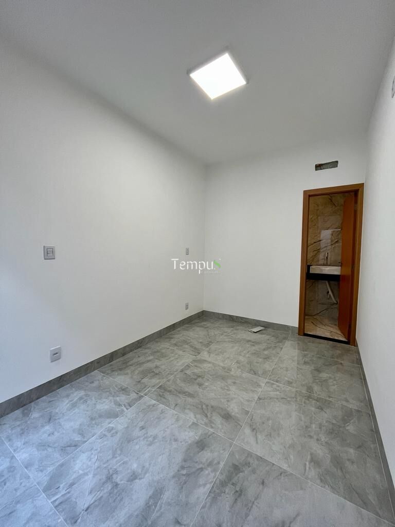 Casa à venda com 3 quartos, 147m² - Foto 9