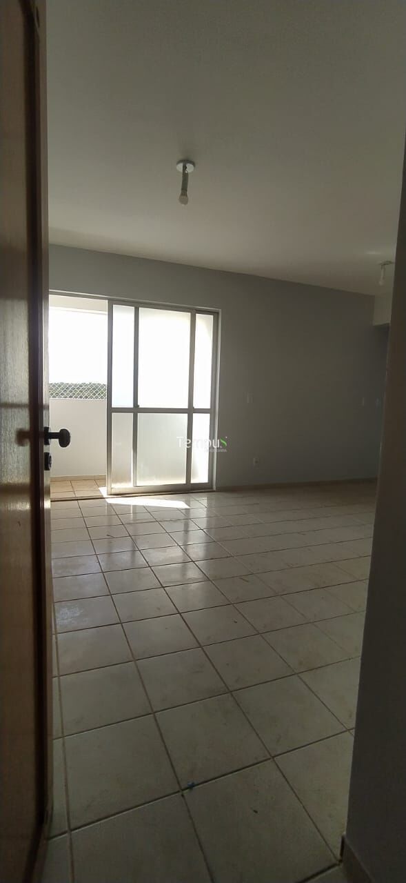 Apartamento à venda com 3 quartos, 74m² - Foto 4