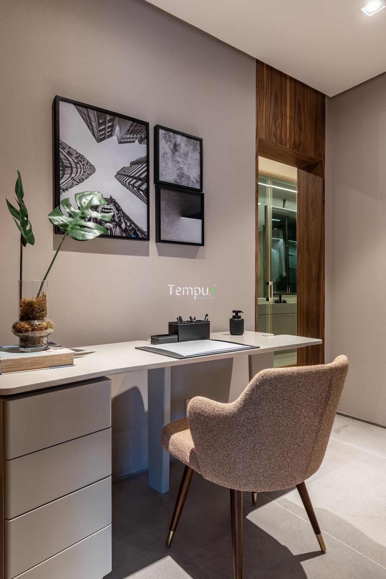 Apartamento à venda com 4 quartos, 251m² - Foto 11