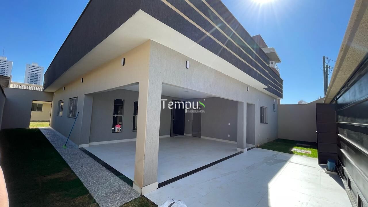 Casa, 5 quartos, 220 m² - Foto 1