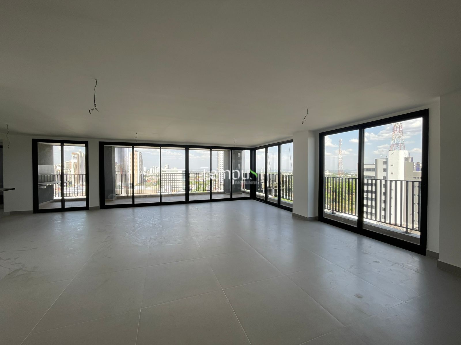 Apartamento, 4 quartos, 199 m² - Foto 1