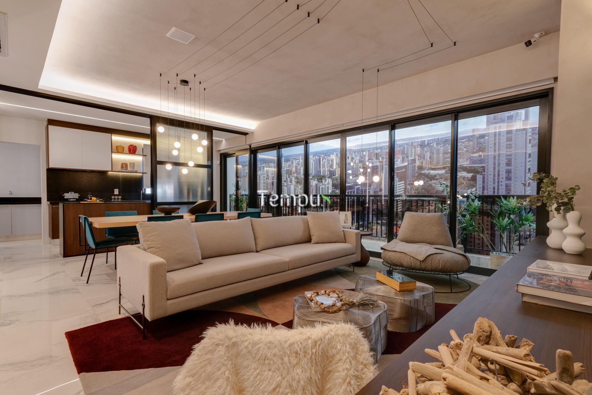 Apartamento à venda com 3 quartos, 148m² - Foto 2