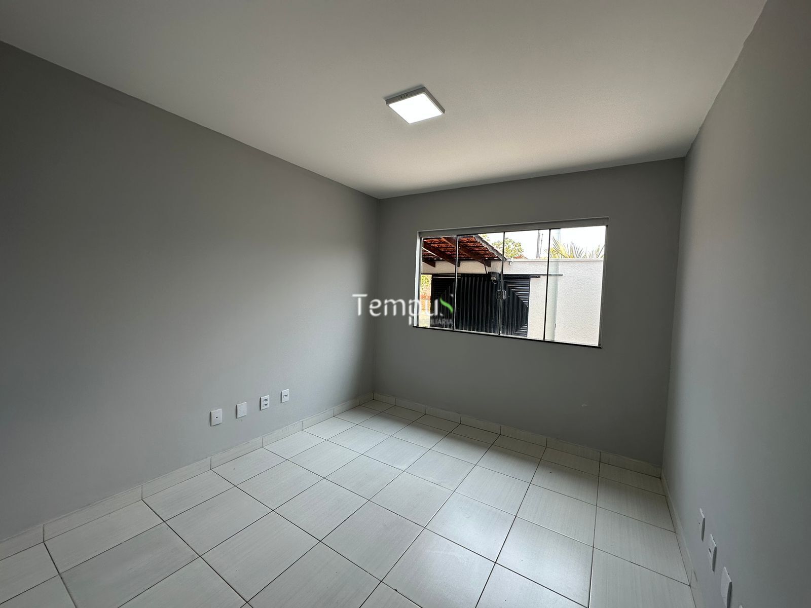 Casa à venda com 3 quartos, 200m² - Foto 4