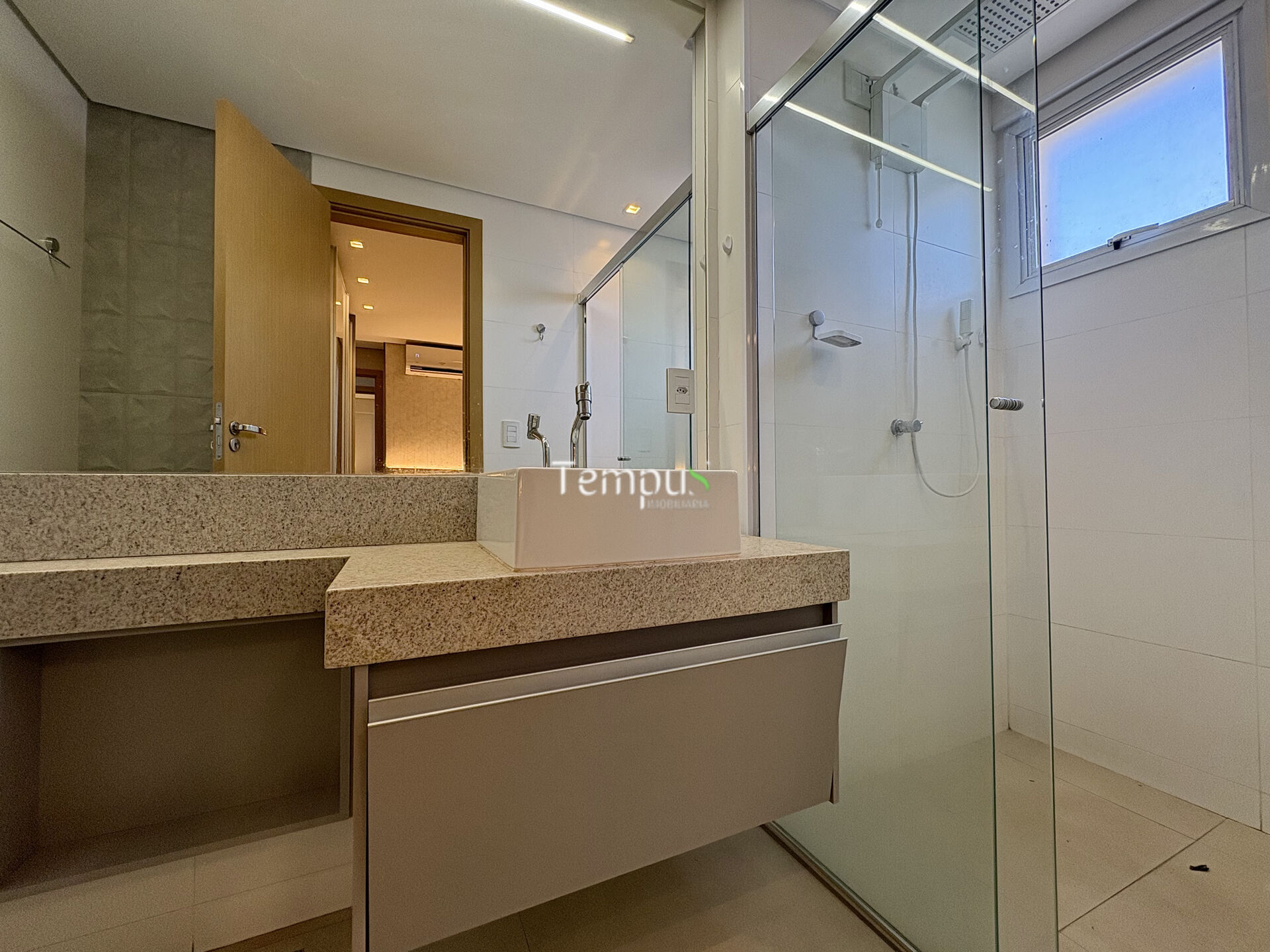 Apartamento à venda com 2 quartos, 69m² - Foto 18