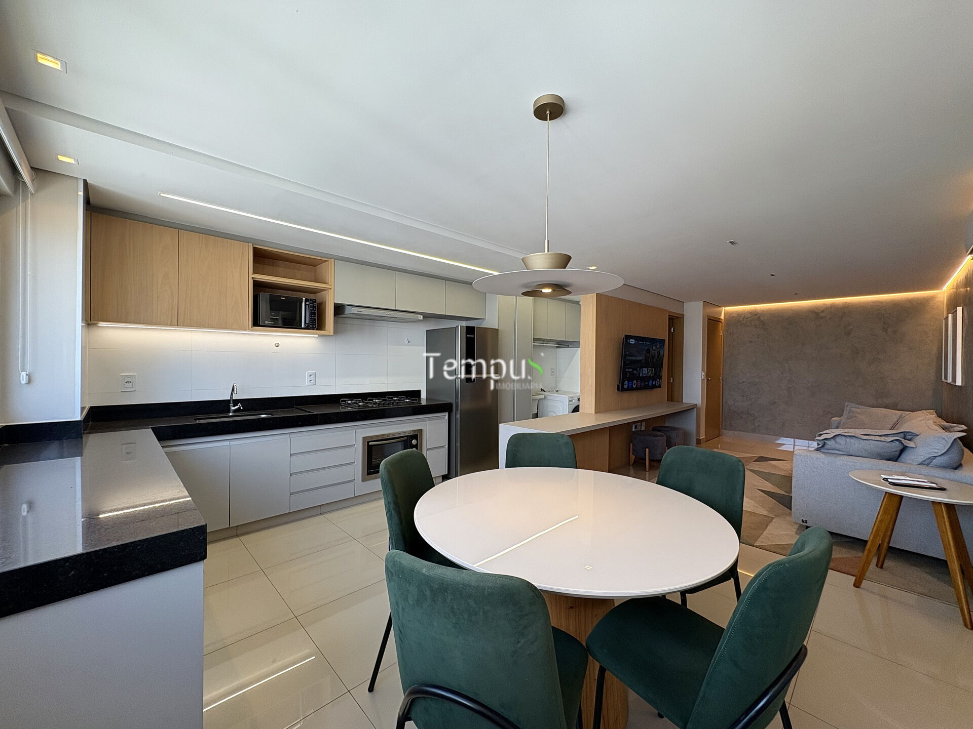 Apartamento à venda com 2 quartos, 69m² - Foto 8