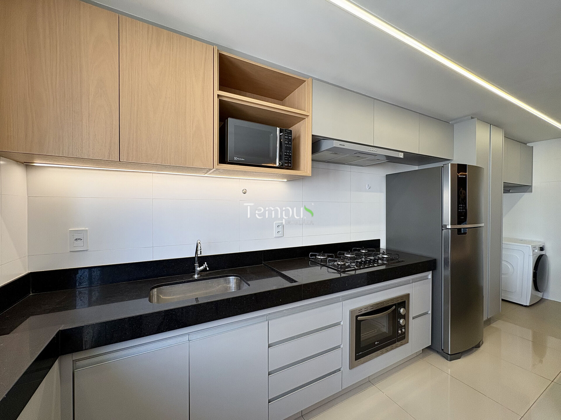 Apartamento à venda com 2 quartos, 69m² - Foto 23
