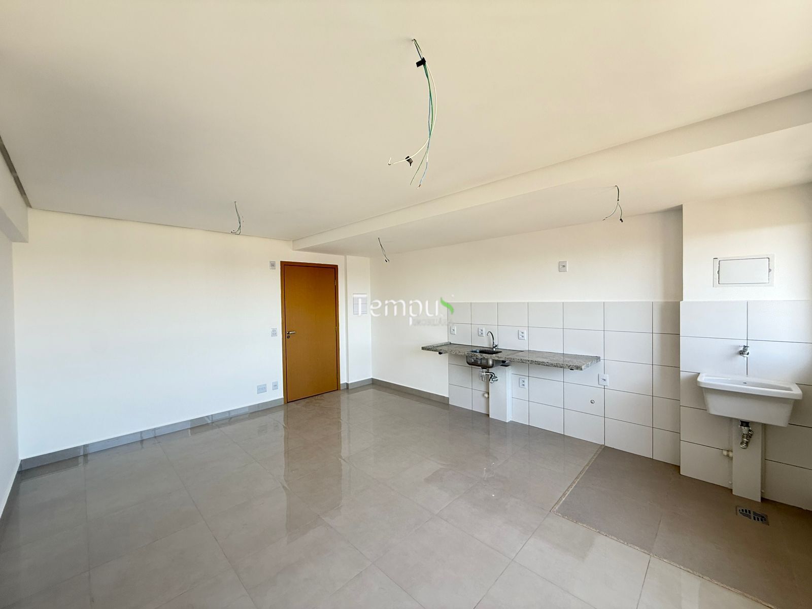 Apartamento à venda com 2 quartos, 62m² - Foto 2