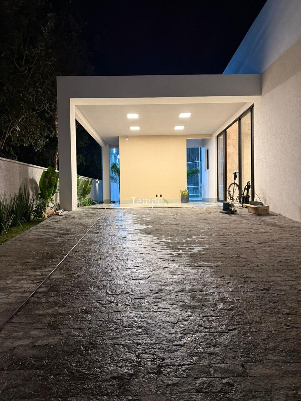Casa à venda com 3 quartos, 274m² - Foto 4