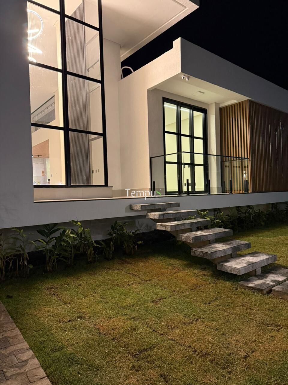 Casa à venda com 3 quartos, 274m² - Foto 3
