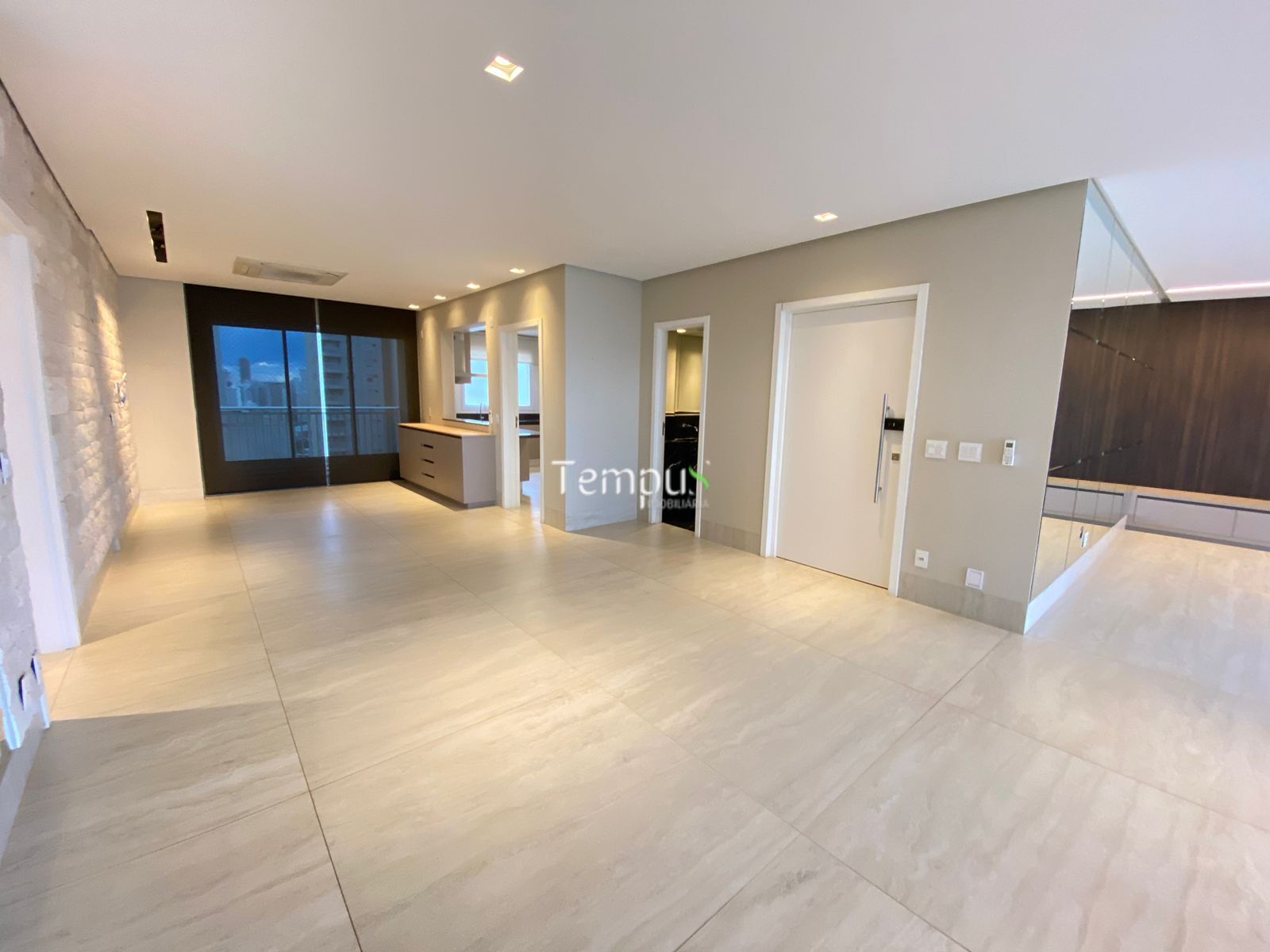 Apartamento à venda com 3 quartos, 260m² - Foto 11