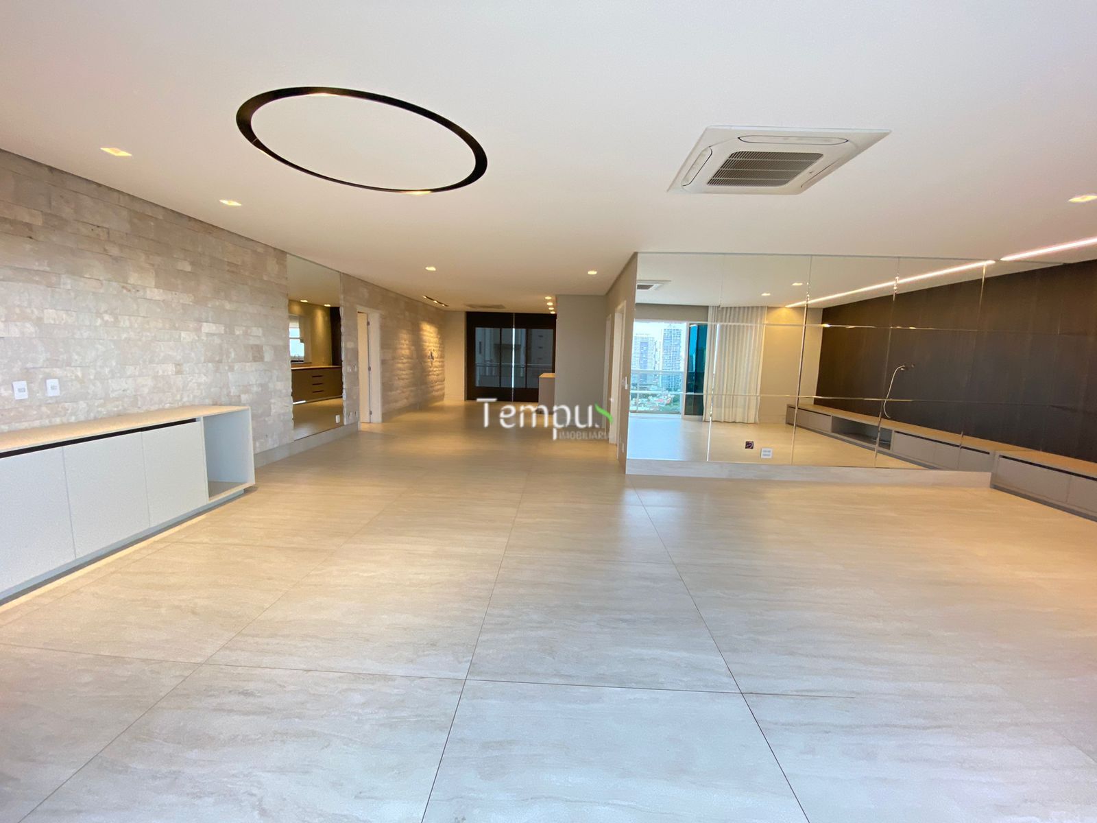 Apartamento à venda com 3 quartos, 260m² - Foto 9